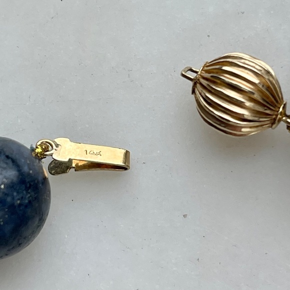 14k Fluted Yellow Gold & Large (15mm) Blue Lapis Bead Vintage Estate Necklace - Picture 11 of 13